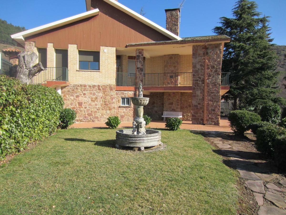 Casa De Julio Marroquin Villa Pradoluengo Exterior photo